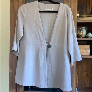 Lightweight kimono style top.